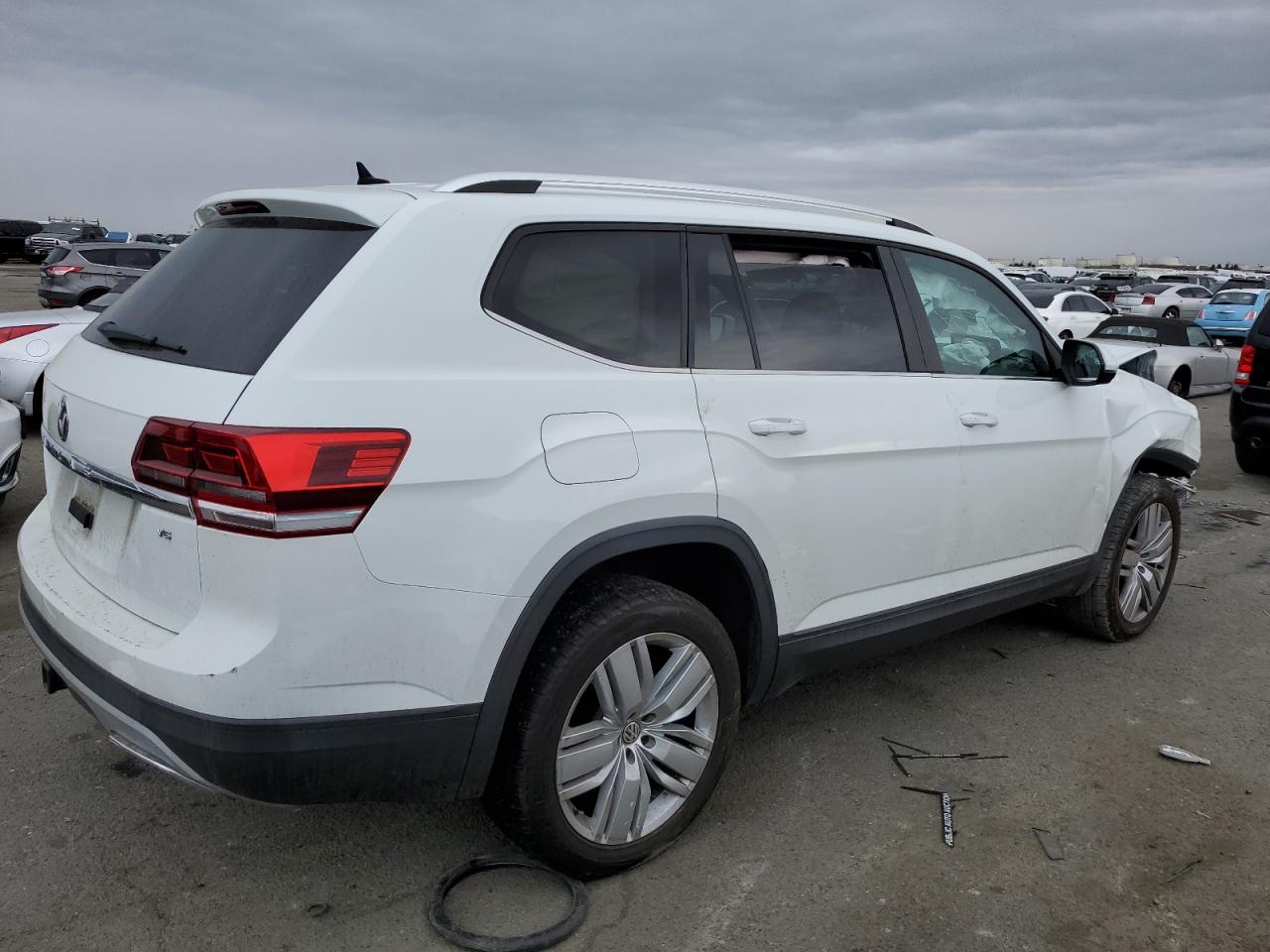 VIN 1V2WR2CA6KC606340 2019 VOLKSWAGEN ATLAS no.3