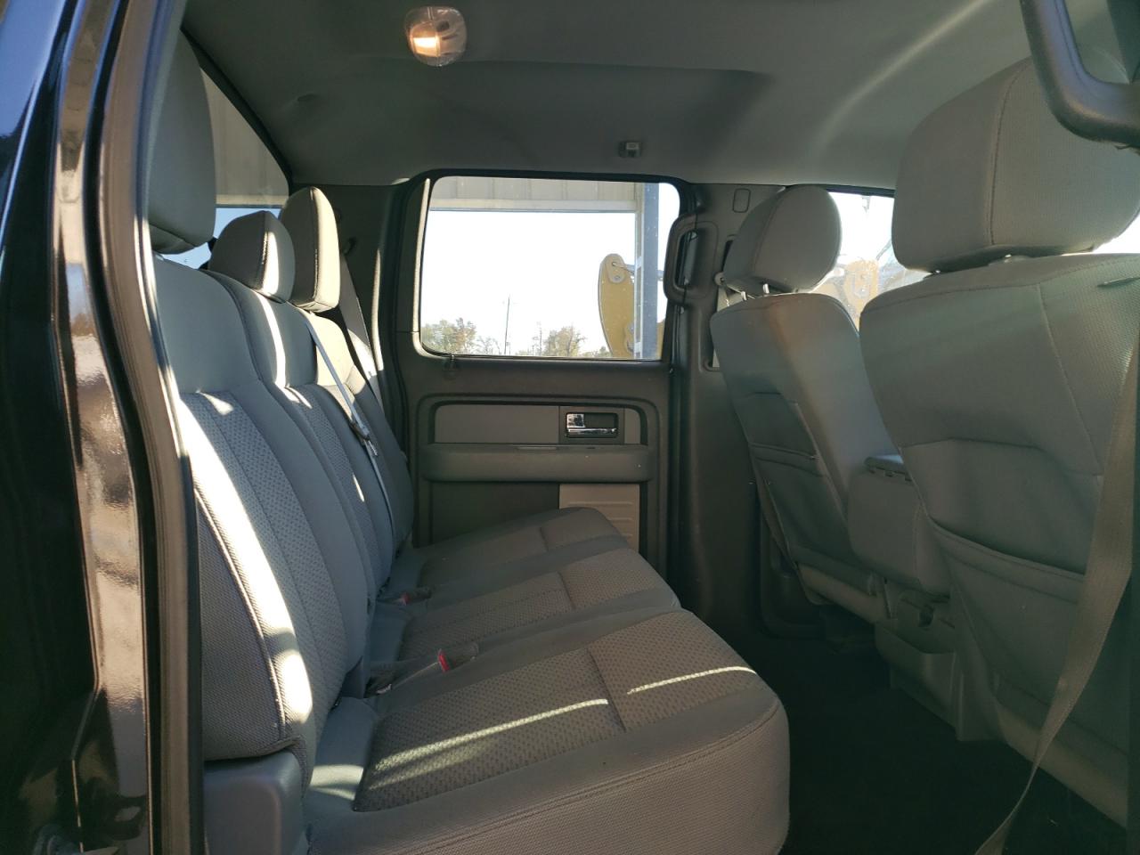 2014 Ford F-150 - Image 11