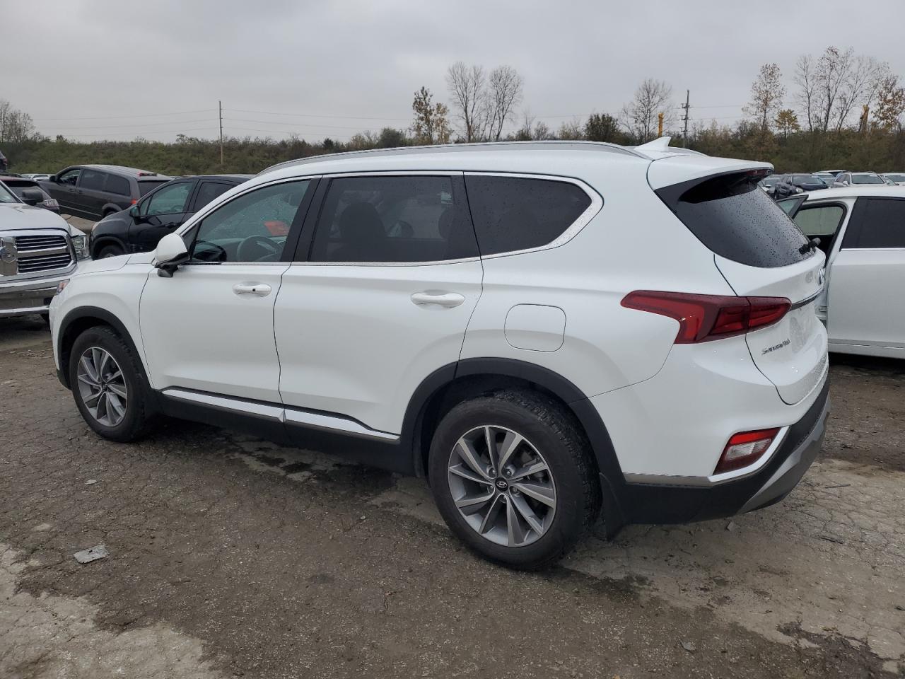 2020 Hyundai Santa Fe - Image 2