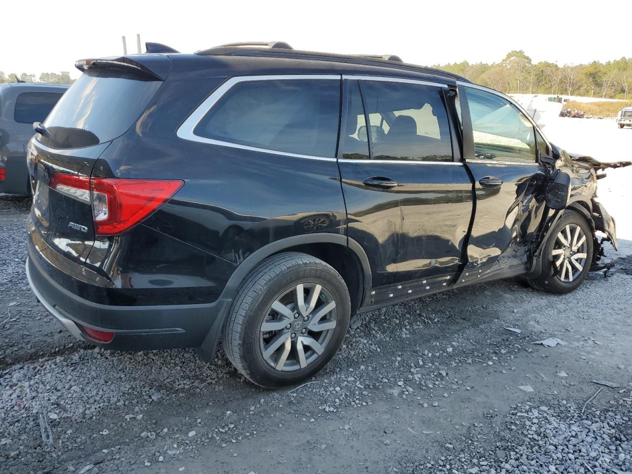 VIN 5FNYF6H51KB040919 2019 HONDA PILOT no.3