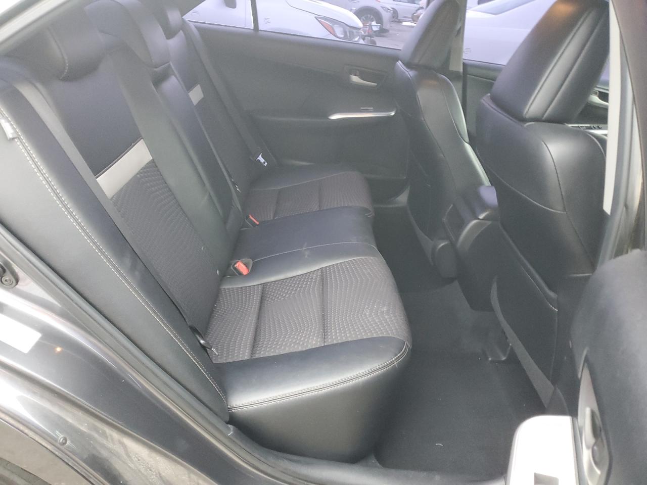 2012 Toyota Camry - Image 10