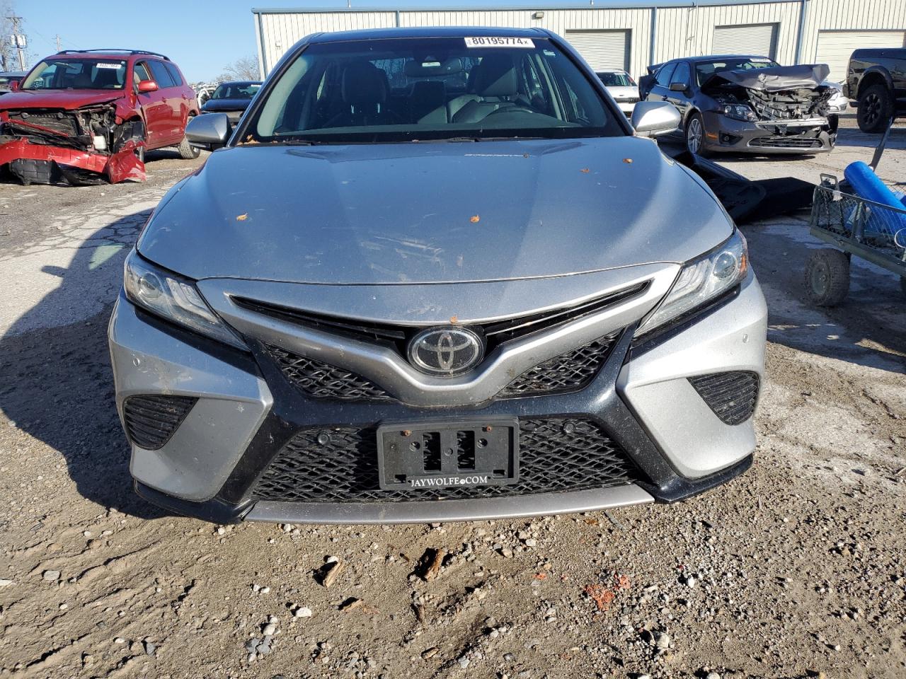 VIN 4T1B61HK3JU128077 2018 TOYOTA CAMRY no.5