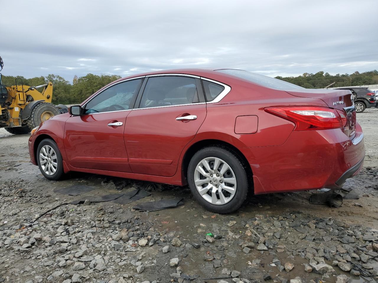 2016 Nissan Altima - Image 2