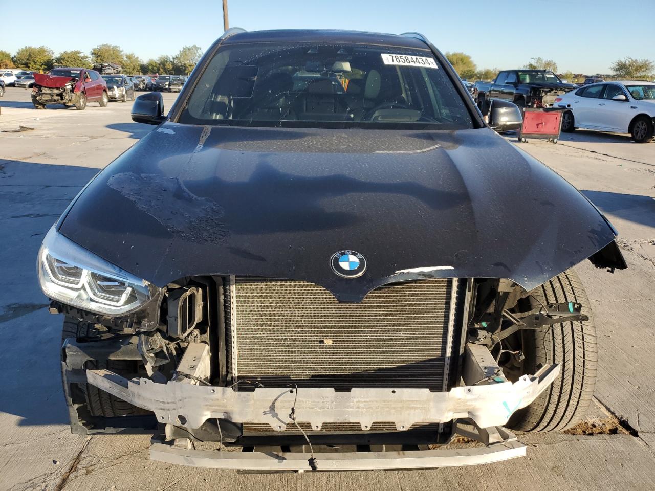 VIN 5UXTR7C56KLE94886 2019 BMW X3 no.5