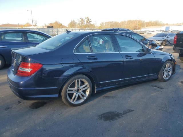  MERCEDES-BENZ C-CLASS 2013 Granatowy