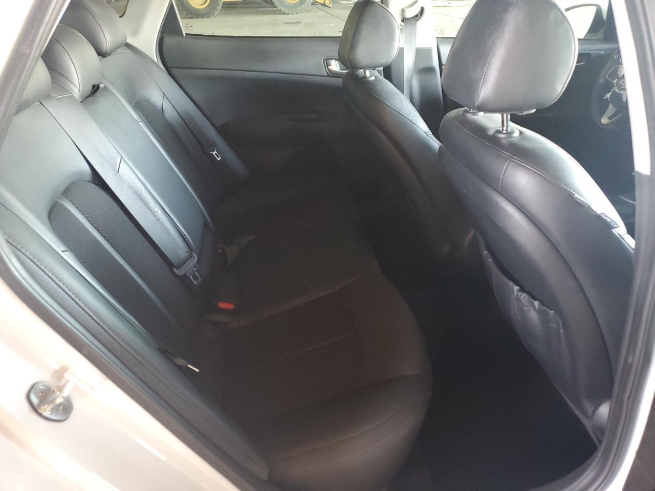 2018 Kia Optima - Image 10