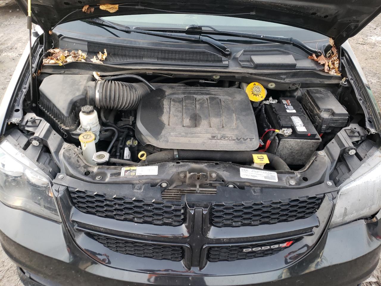 2019 Dodge Caravan - Image 11
