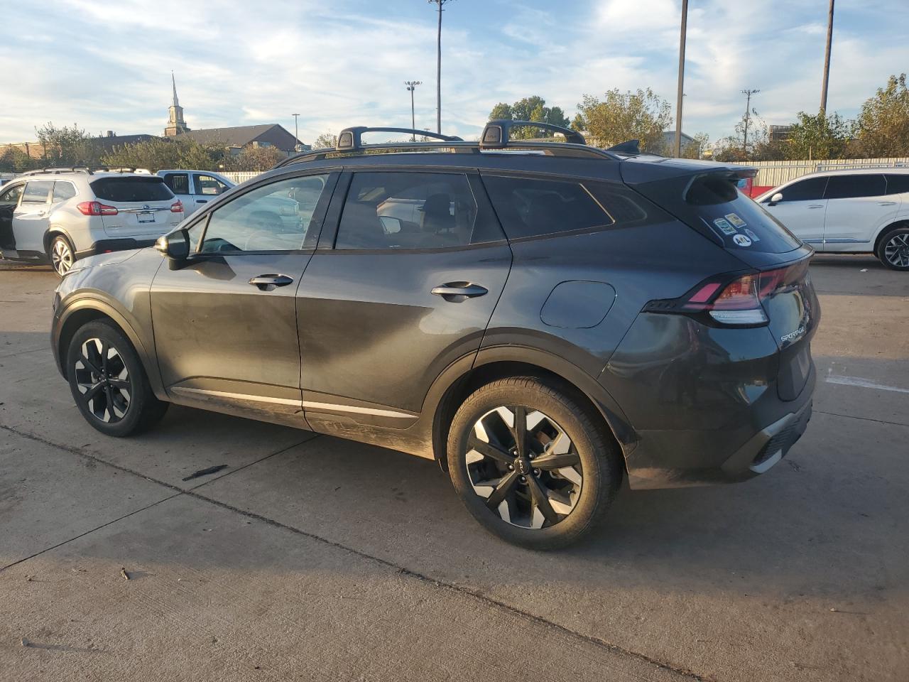 2023 Kia Sportage - Image 2