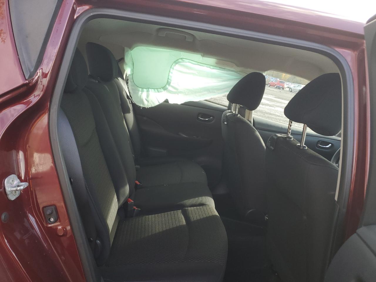 2016 Nissan Leaf - Image 10