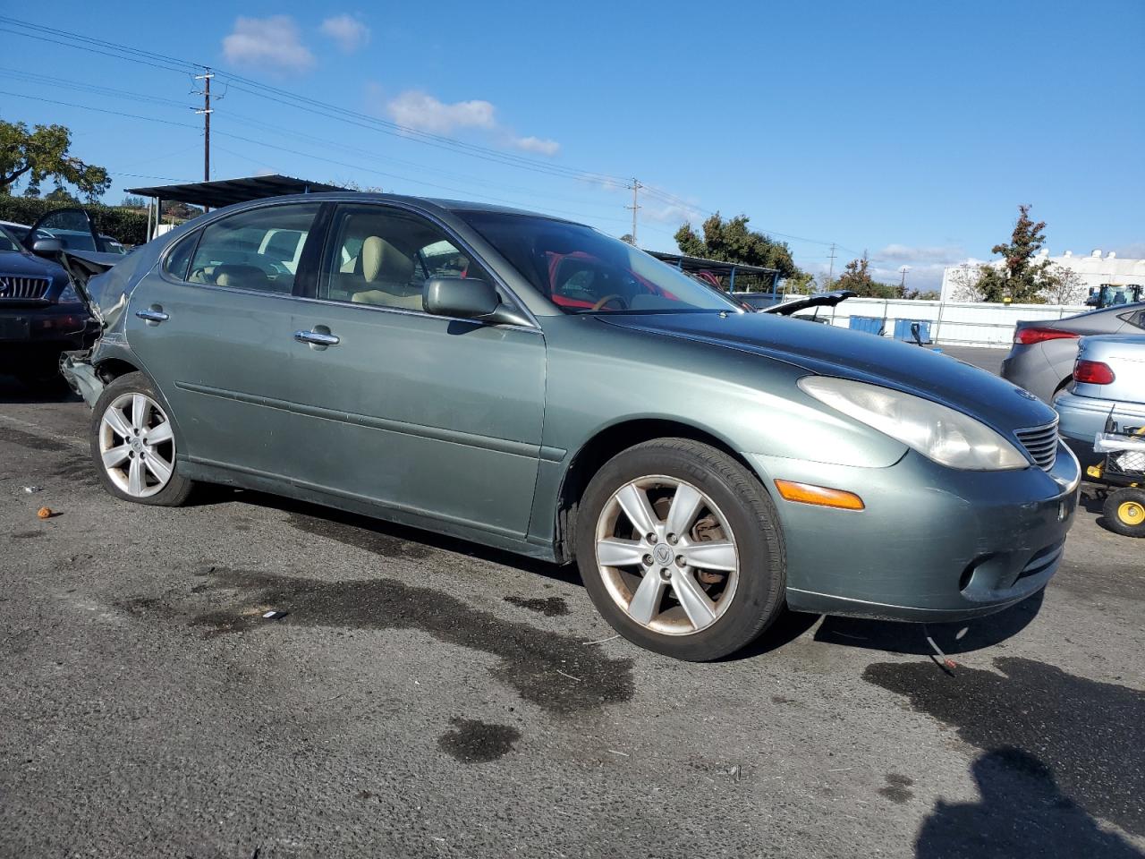 2005 Lexus ES - Image 4