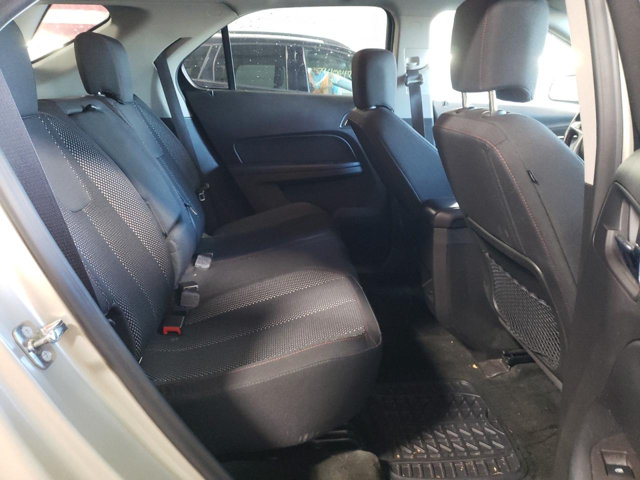 2015 Chevrolet Equinox - Image 10
