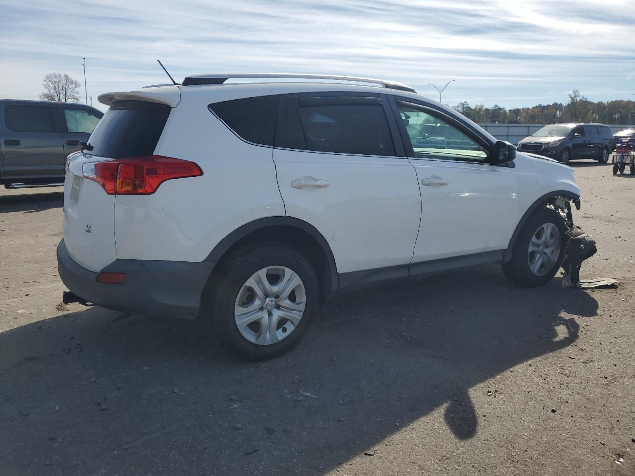 2015 Toyota RAV 4 - Image 3