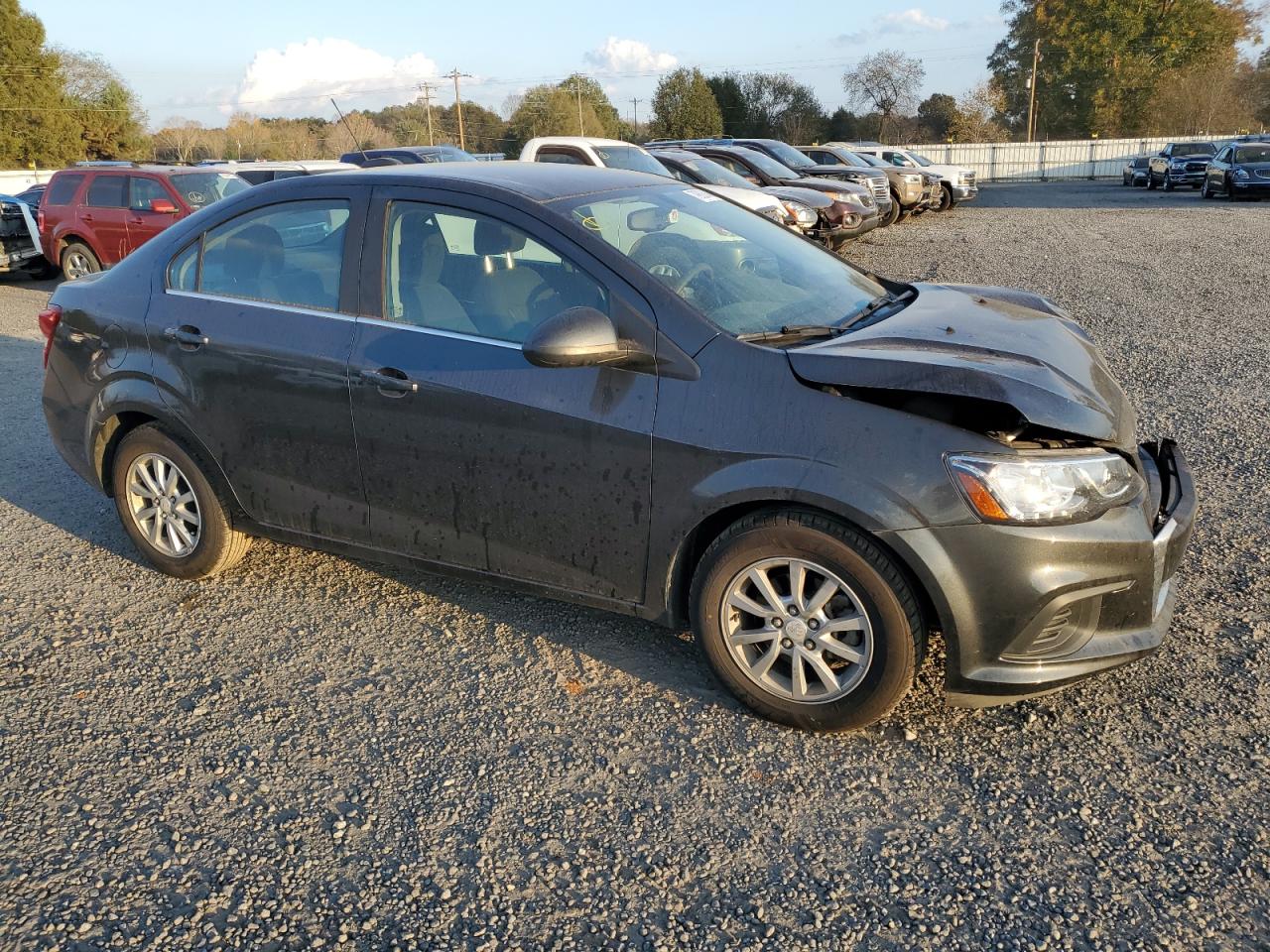 2018 Chevrolet Sonic - Image 4