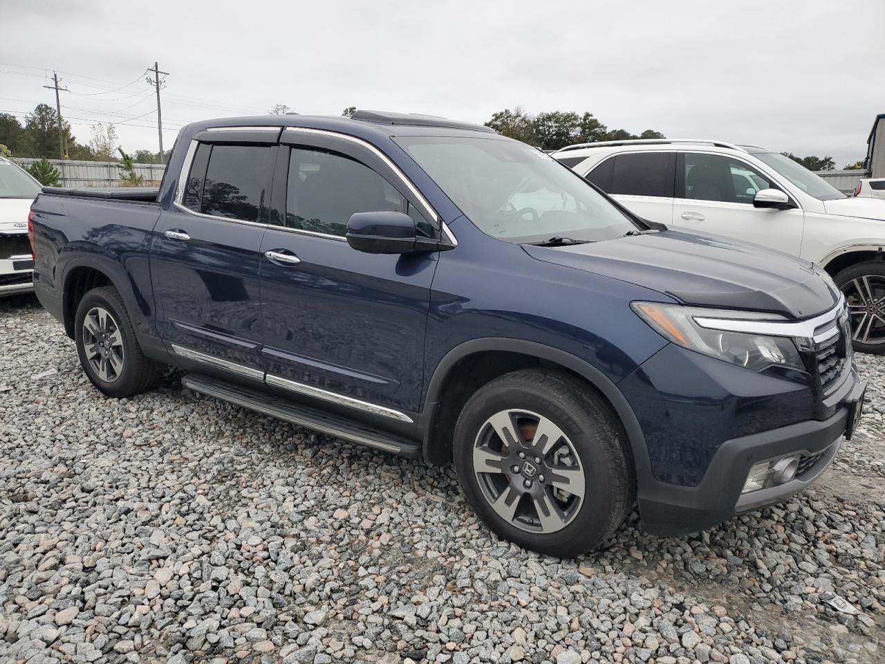 2019 Honda Ridgeline - Image 4