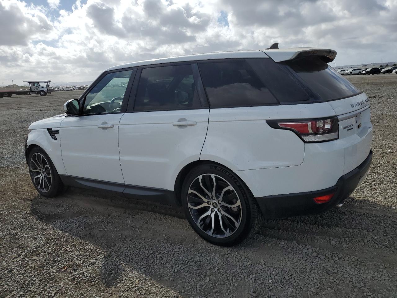 2016 Land Rover Range Rover - Image 2