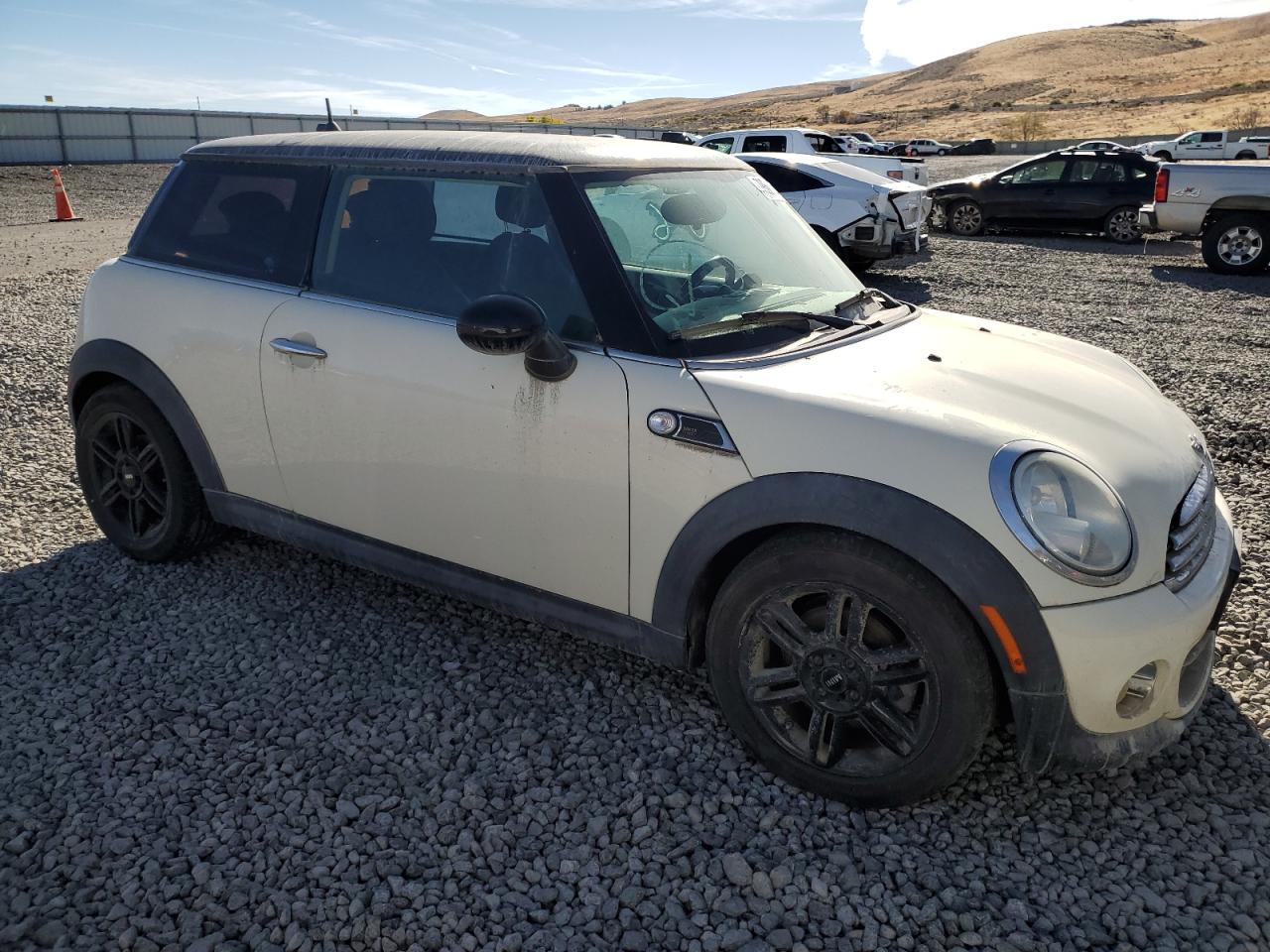 VIN WMWSU3C54DT683411 2013 MINI COOPER no.4