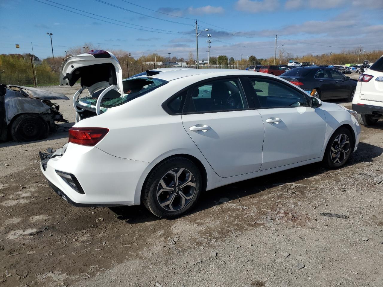 VIN 3KPF24AD4LE156518 2020 KIA FORTE no.3