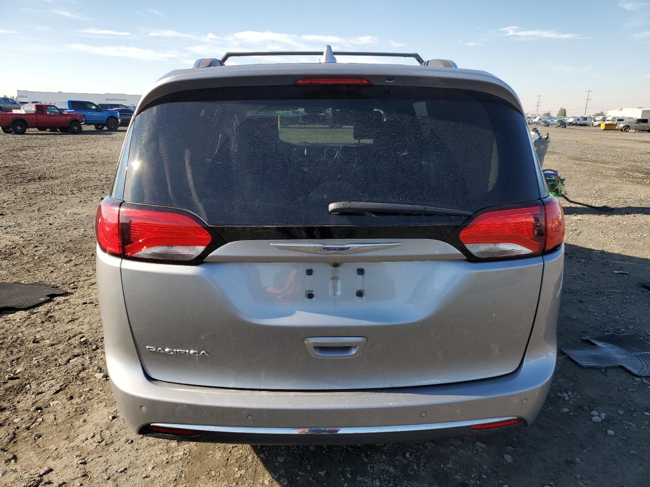 2019 Chrysler Pacifica Touring L VIN: 2C4RC1BG5KR700636 Lot: 79870894