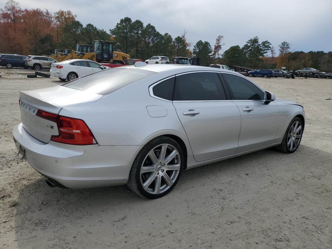 2018 Volvo S90 - Image 3