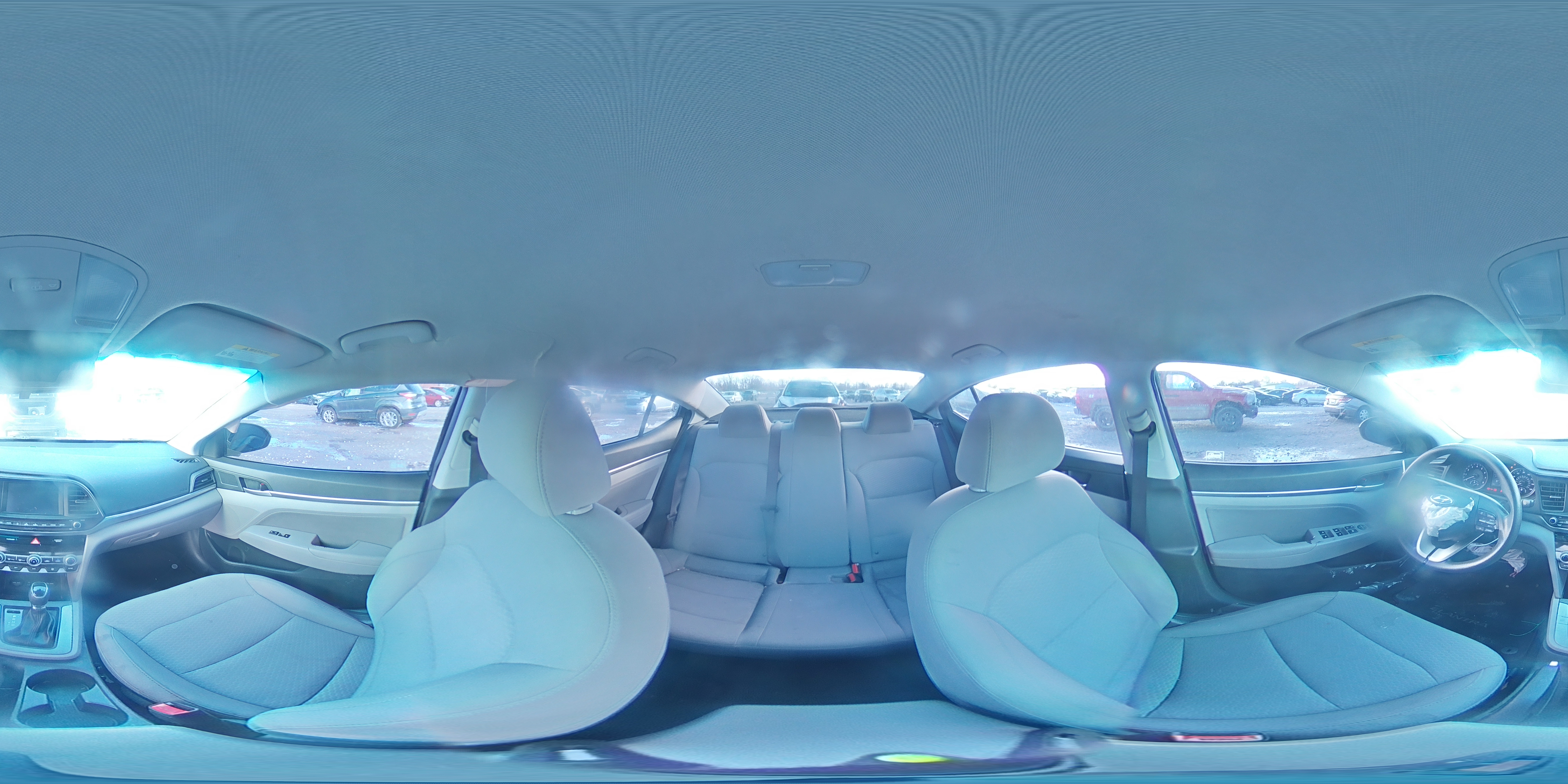 2020 Hyundai Elantra - Image 12