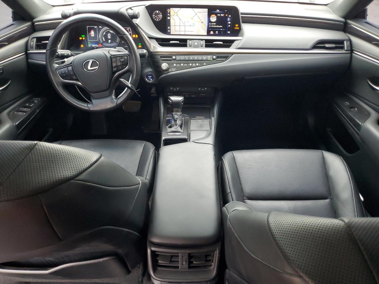 2021 Lexus ES - Image 8