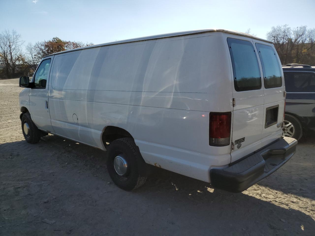 2003 Ford Econoline - Image 2