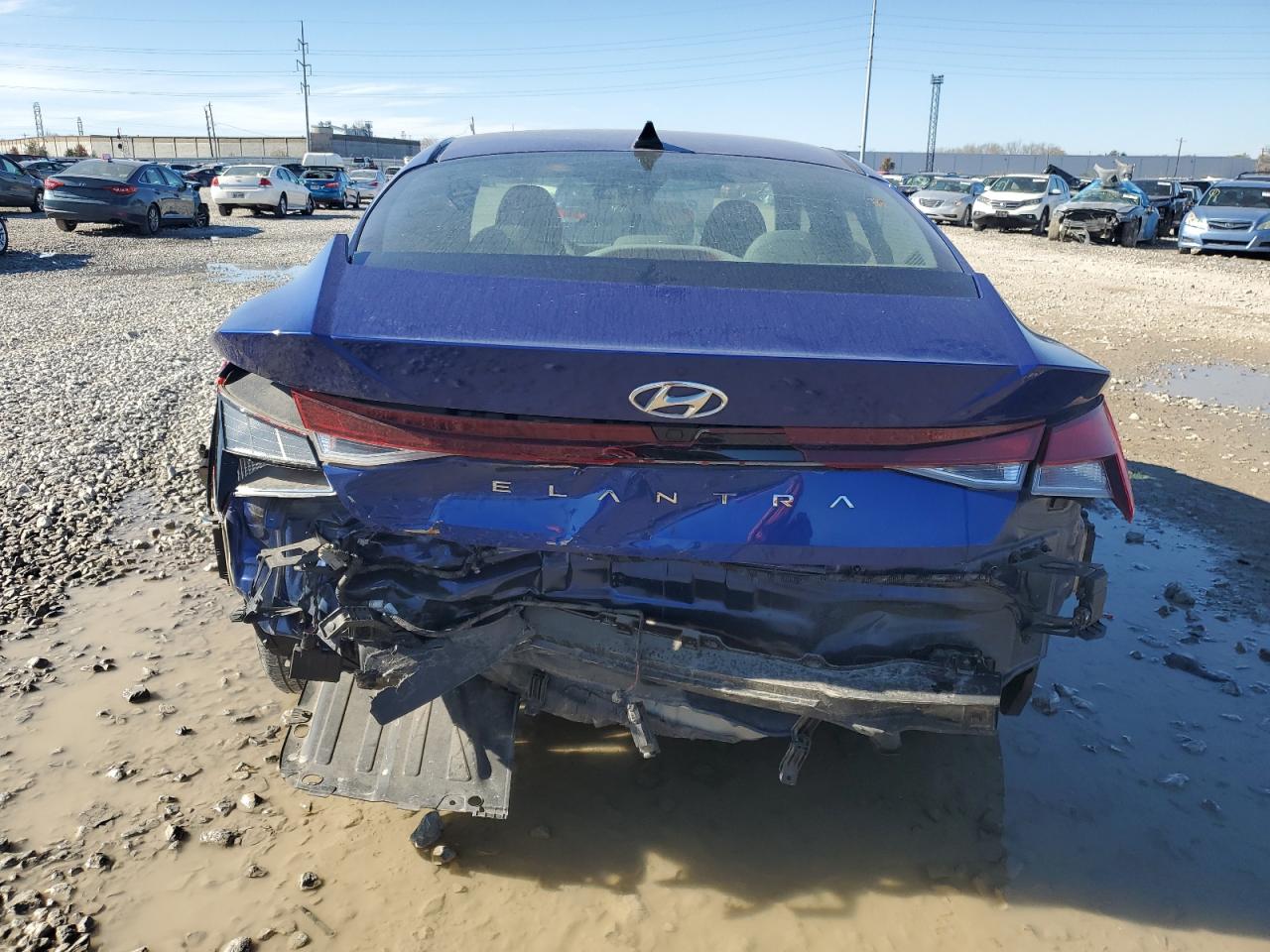 2021 Hyundai Elantra - Image 6