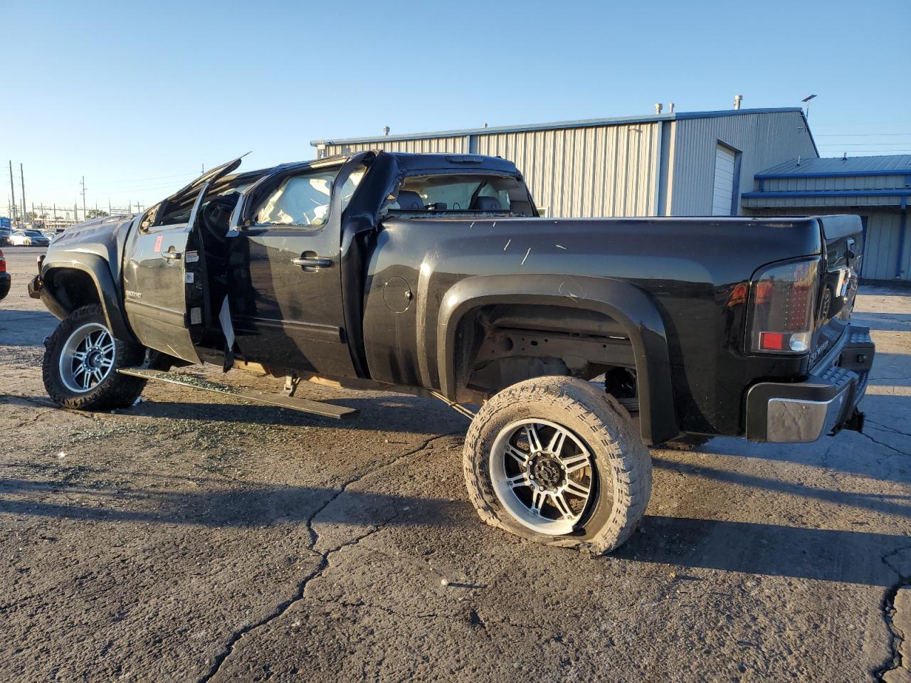2013 Chevrolet Silverado - Image 2