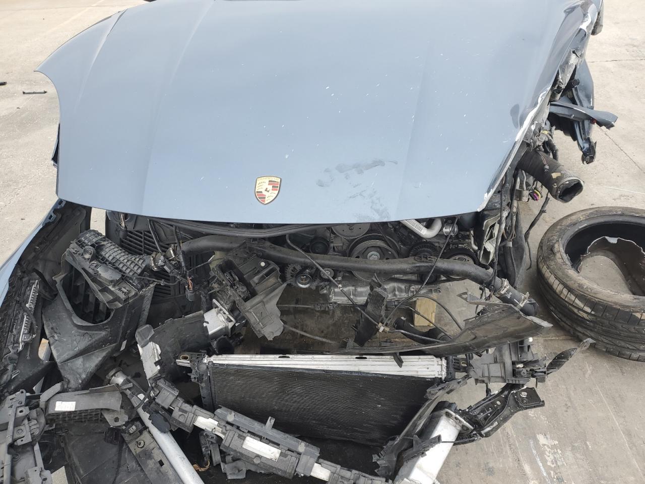 2019 Porsche Cayenne - Image 14