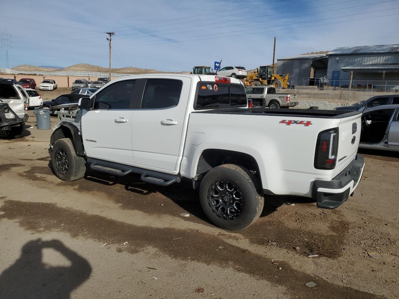 VIN 1GCGTCEN1J1170312 2018 CHEVROLET COLORADO no.2