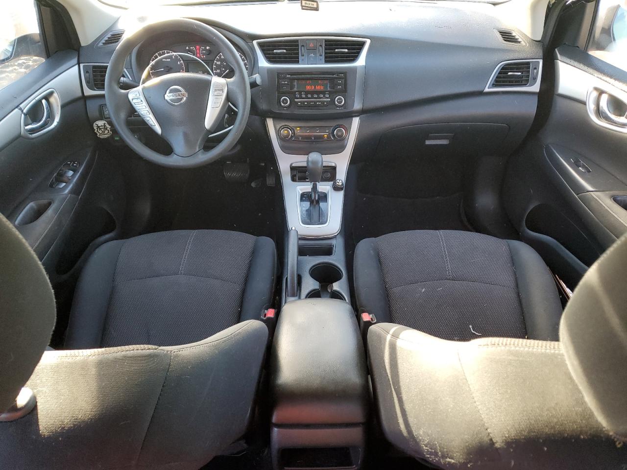 2015 Nissan Sentra - Image 8