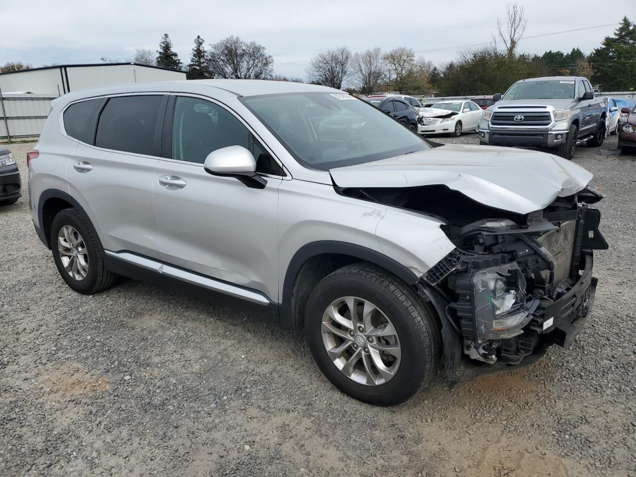 VIN 5NMS23AD9KH020224 2019 HYUNDAI SANTA FE no.4