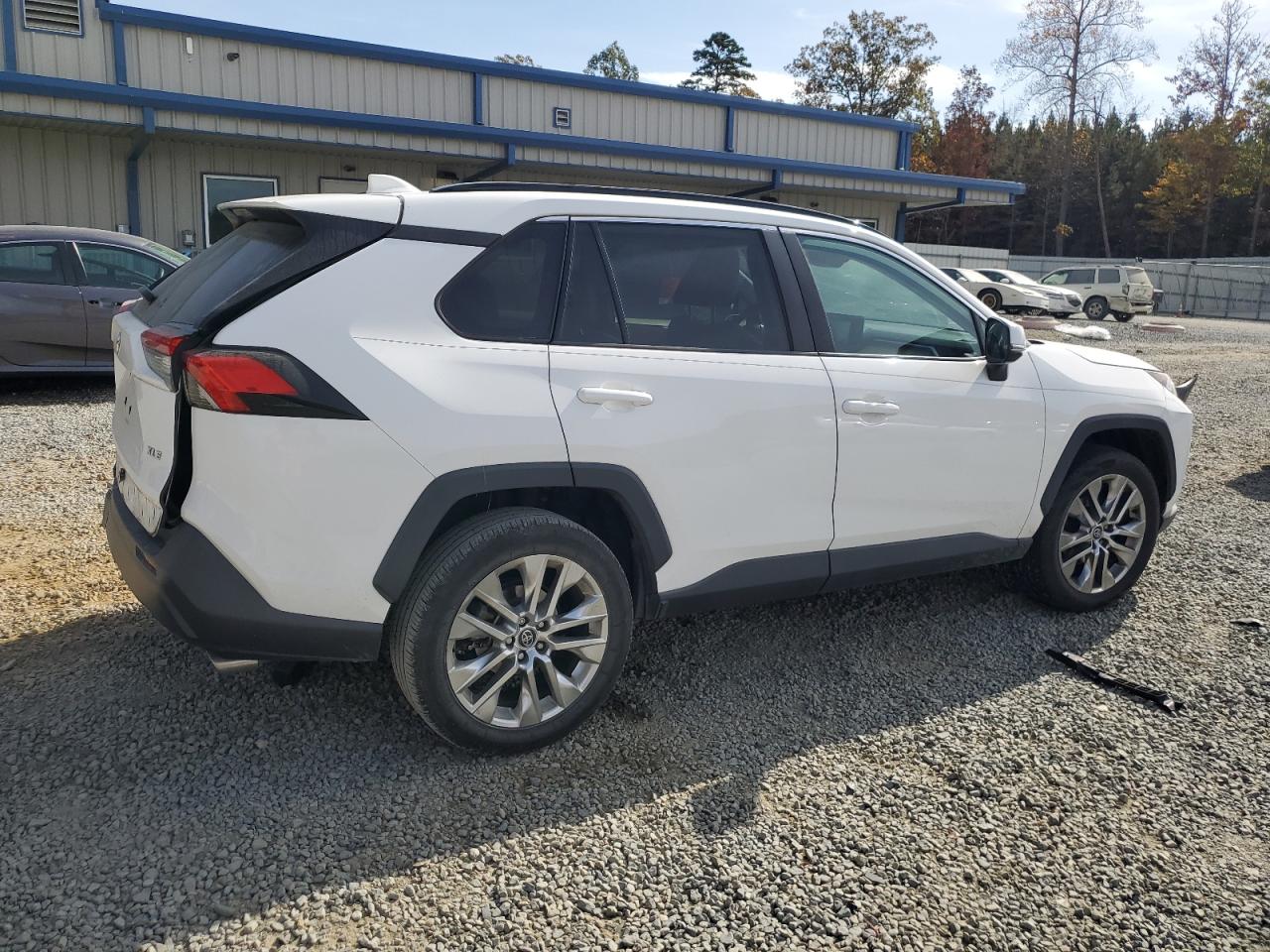 2020 Toyota RAV 4 - Image 3