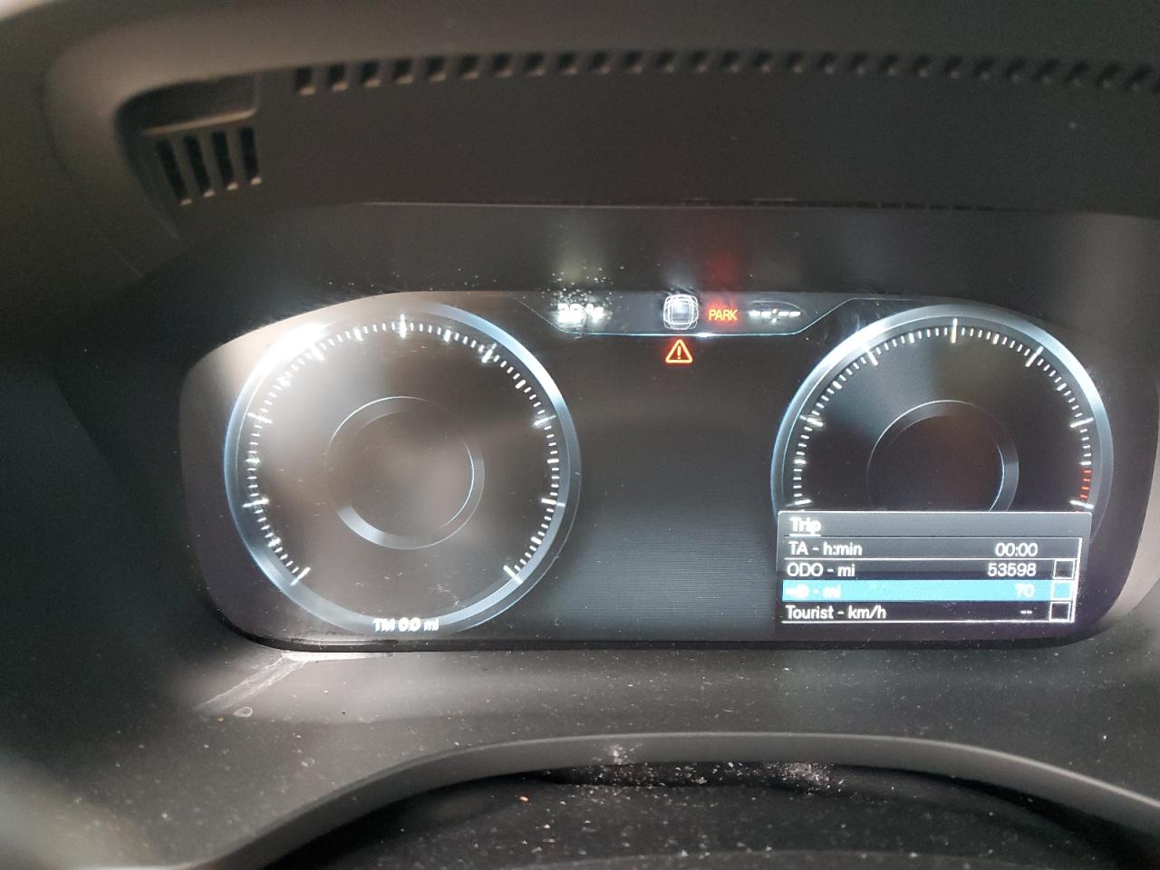 2020 Volvo XC60 - Image 9