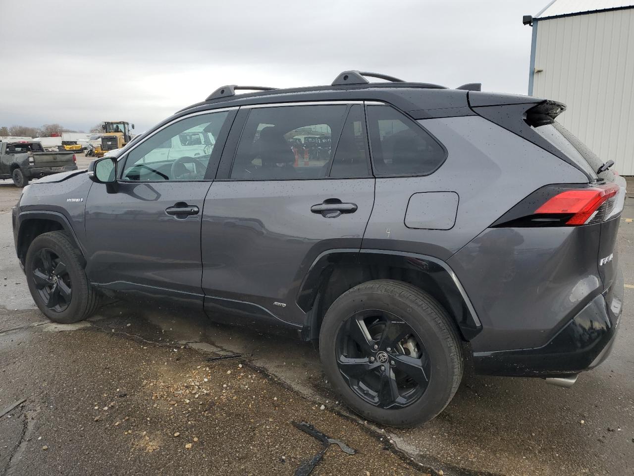 2021 Toyota RAV 4 - Image 2