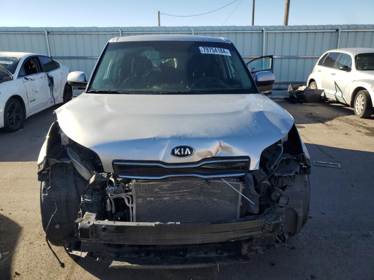 VIN KNDJP3A51K7008033 2019 KIA SOUL no.5