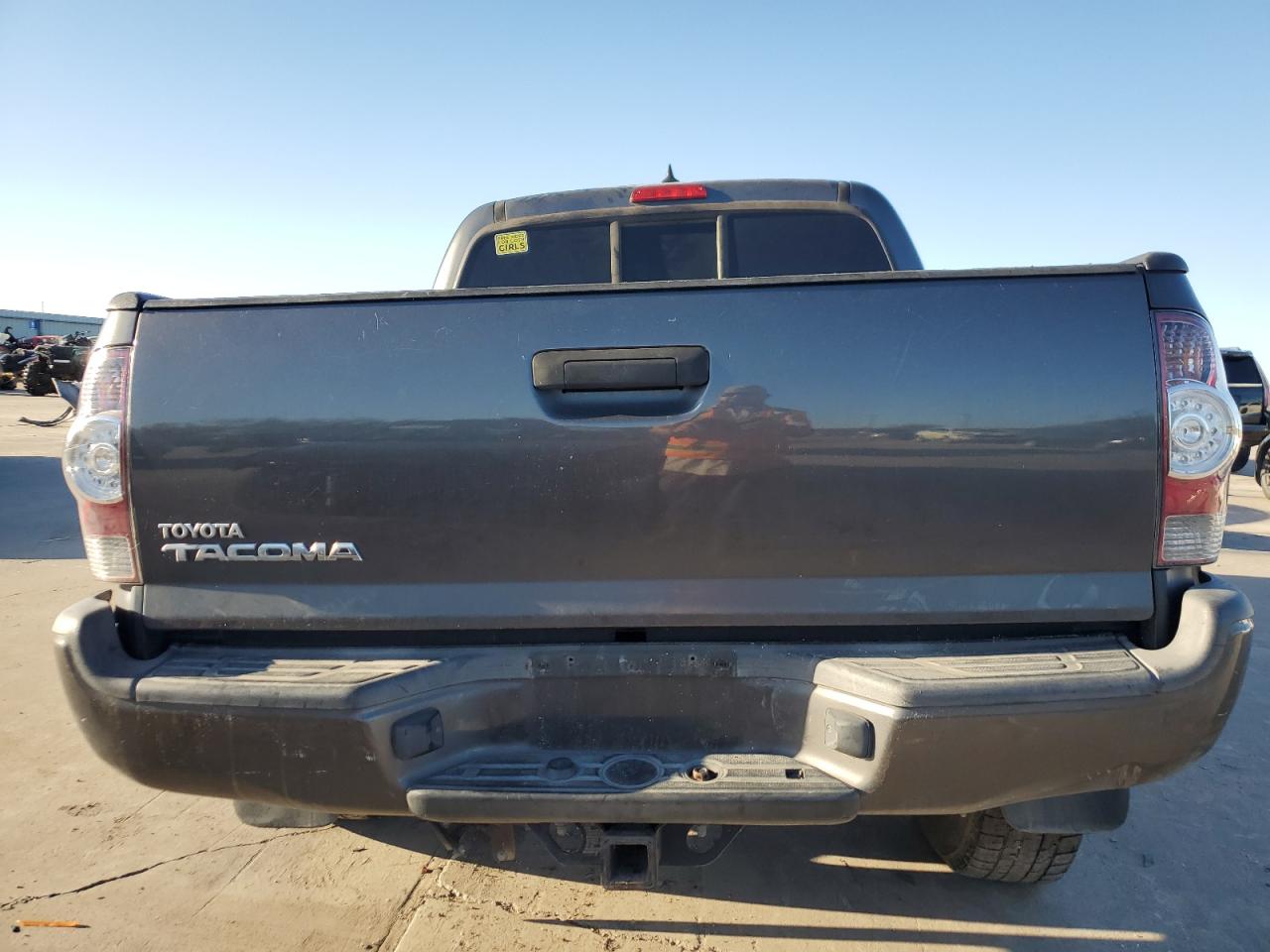 2014 Toyota Tacoma - Image 6