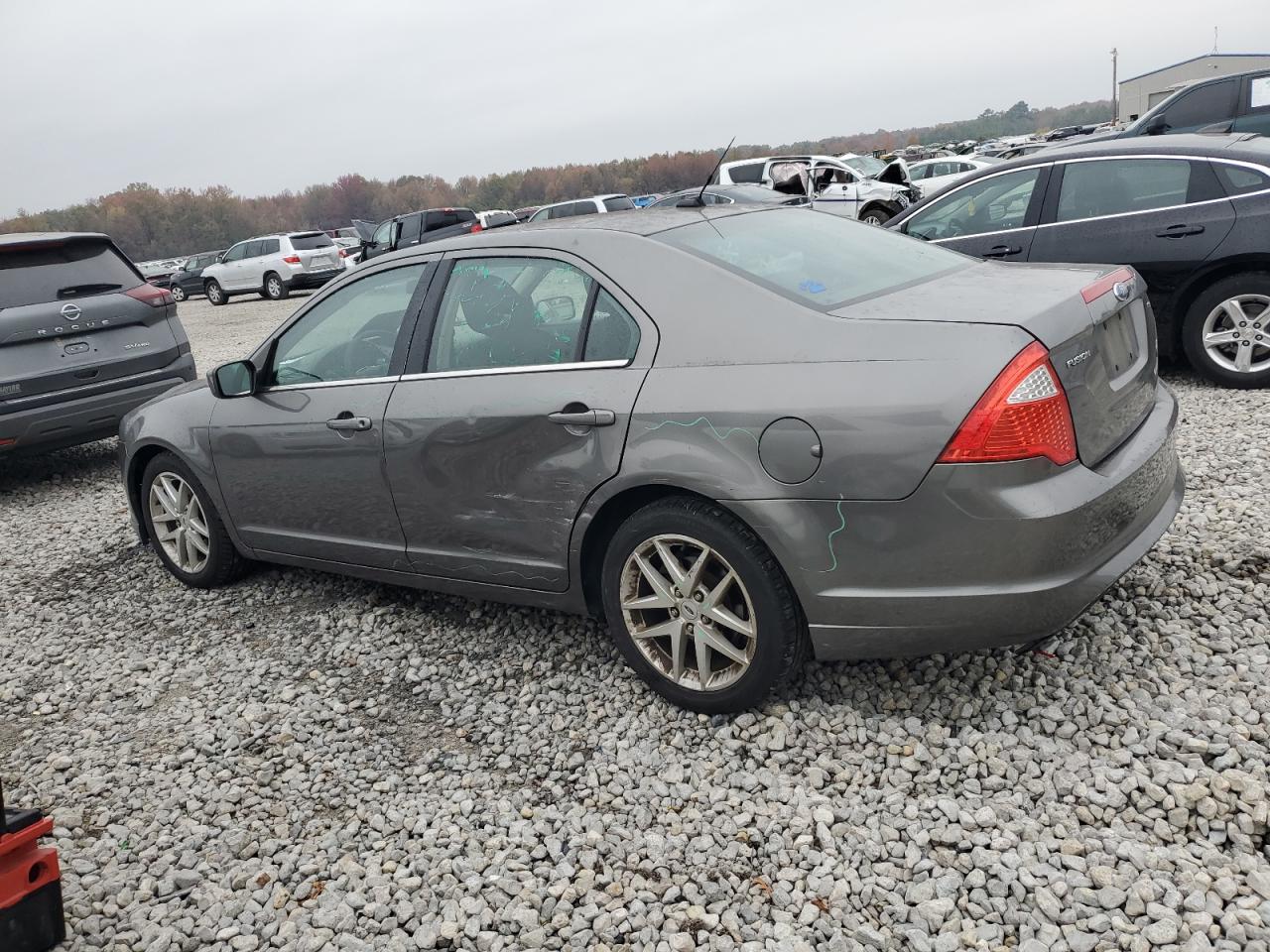 2010 Ford Fusion - Image 2