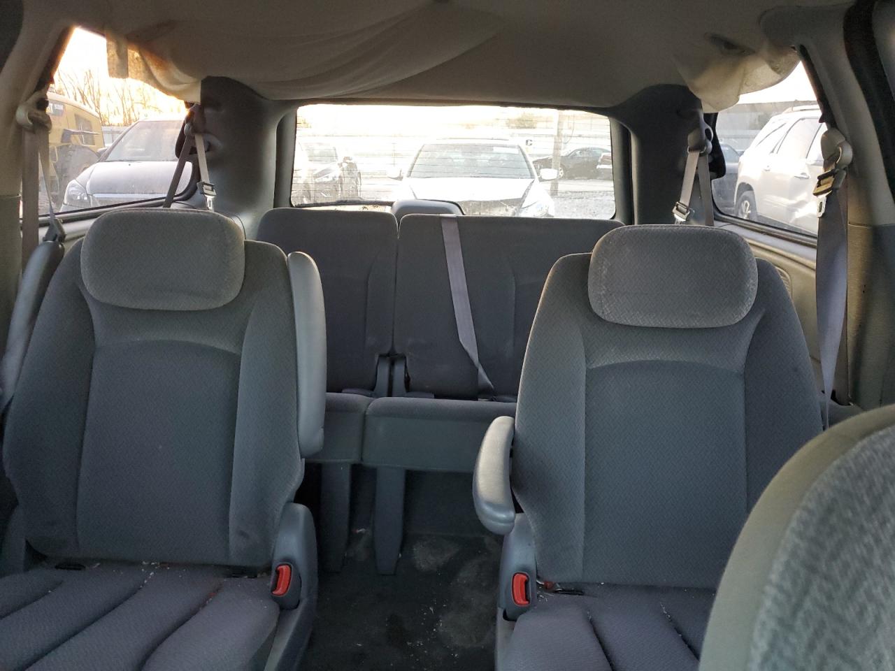 2005 Chrysler Town & Country Lx VIN: 2C4GP44R45R563320 Lot: 78558524