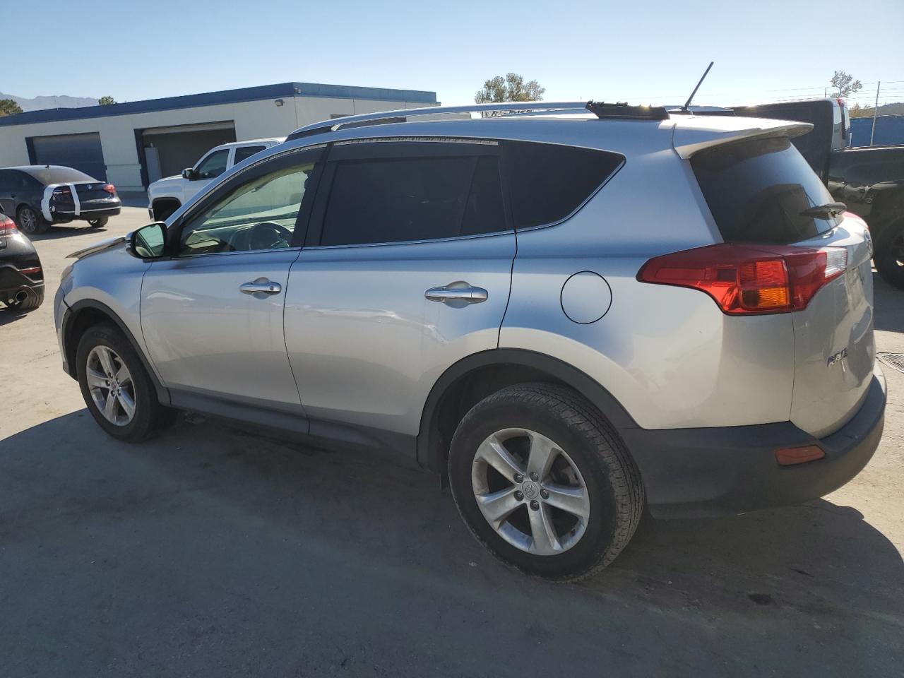 2014 Toyota RAV 4 - Image 2