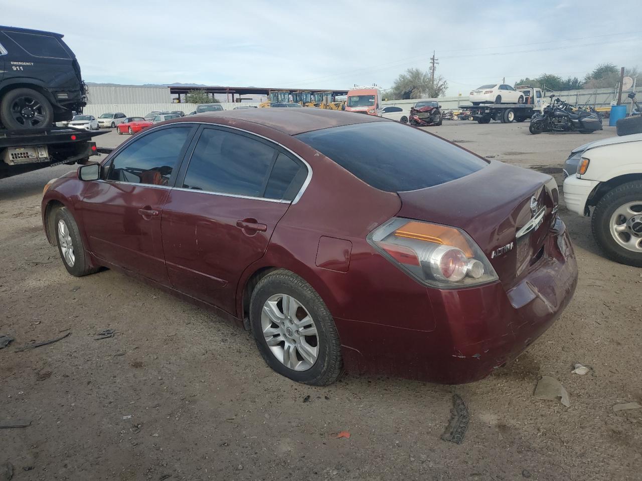2011 Nissan Altima - Image 2
