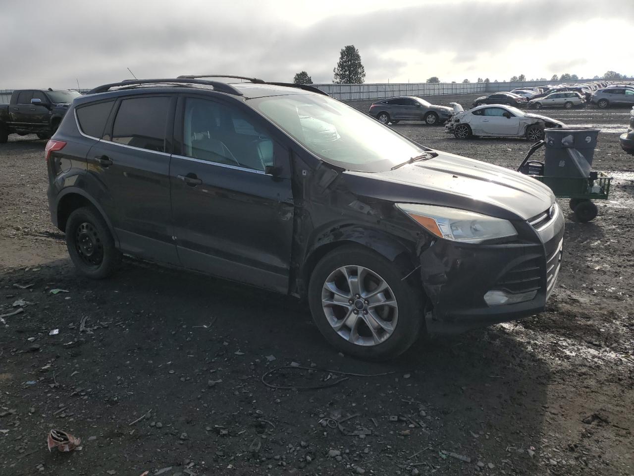 VIN 1FMCU0HX1DUC79441 2013 FORD ESCAPE no.4