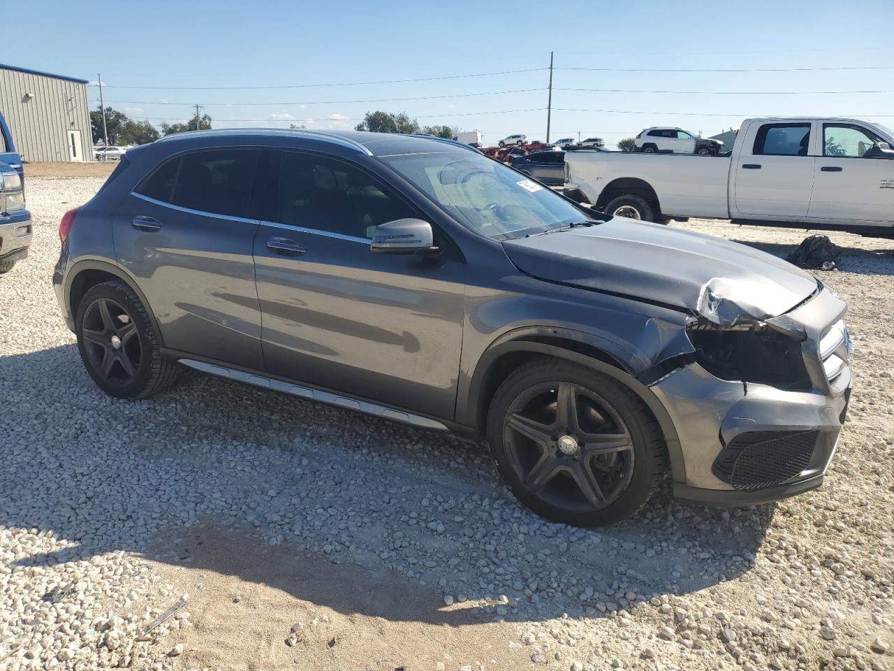 VIN WDCTG4EB5GJ206617 2016 MERCEDES-BENZ GLA-CLASS no.4