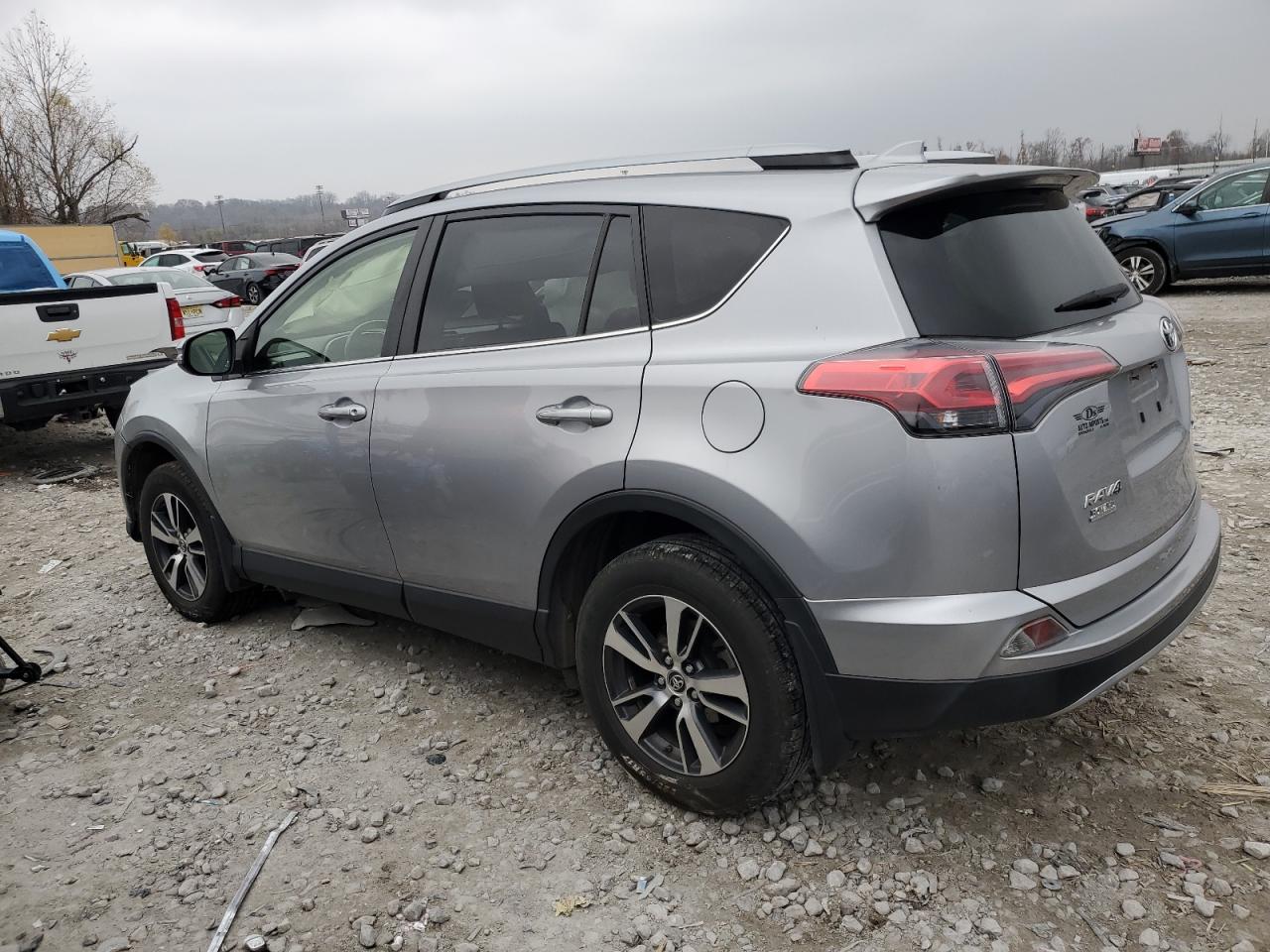 2018 Toyota RAV 4 - Image 2