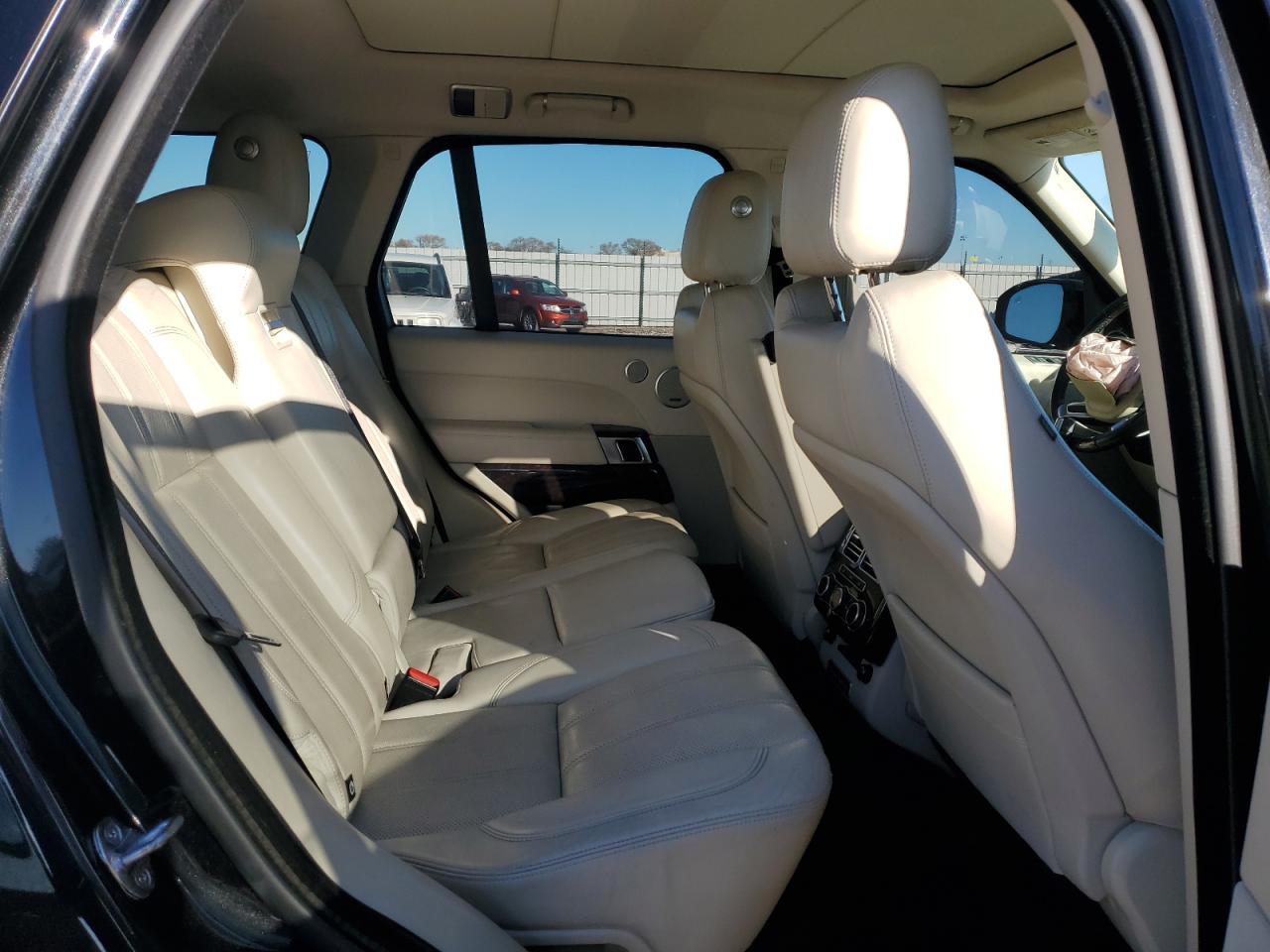 2013 Land Rover Range Rover - Image 11