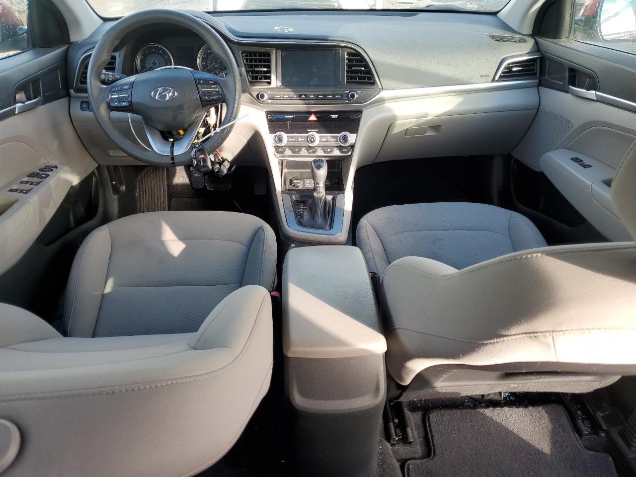 2020 Hyundai Elantra - Image 8
