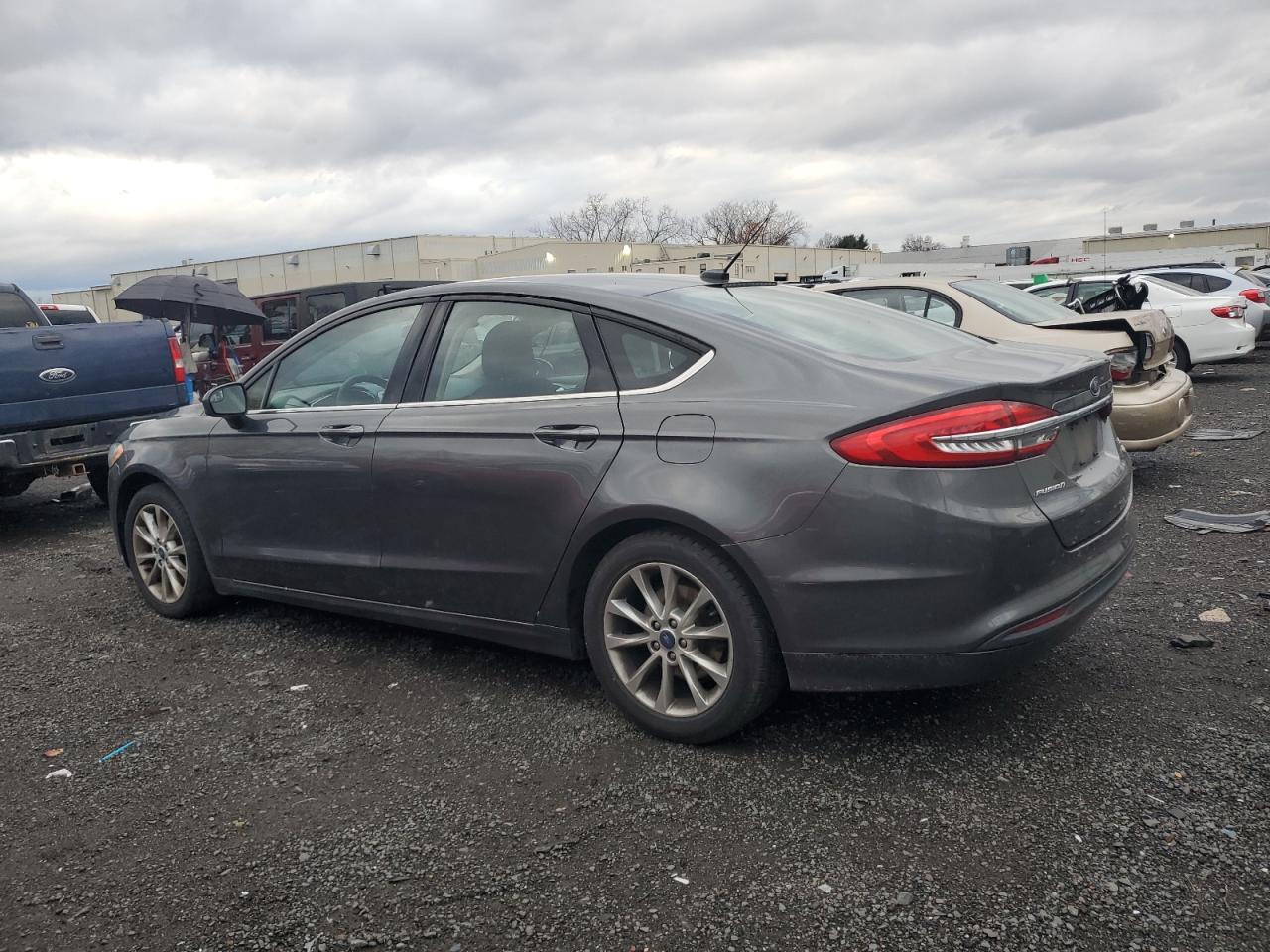 VIN 3FA6P0HD4HR193171 2017 FORD FUSION no.2