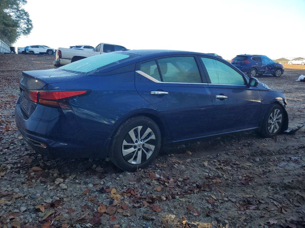 2019 Nissan Altima - Image 3