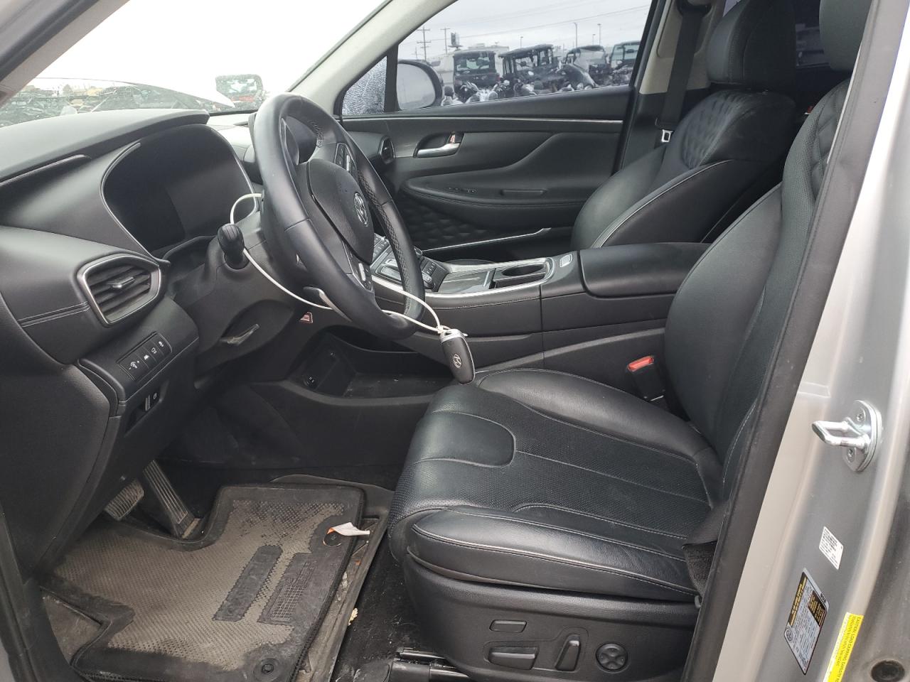 2022 Hyundai Santa Fe - Image 7