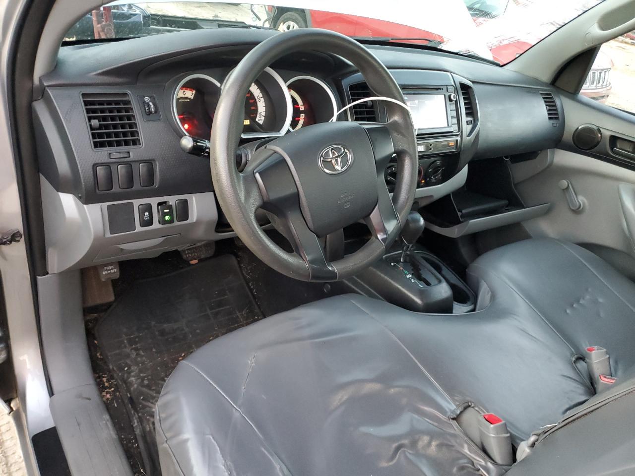 2014 Toyota Tacoma - Image 8